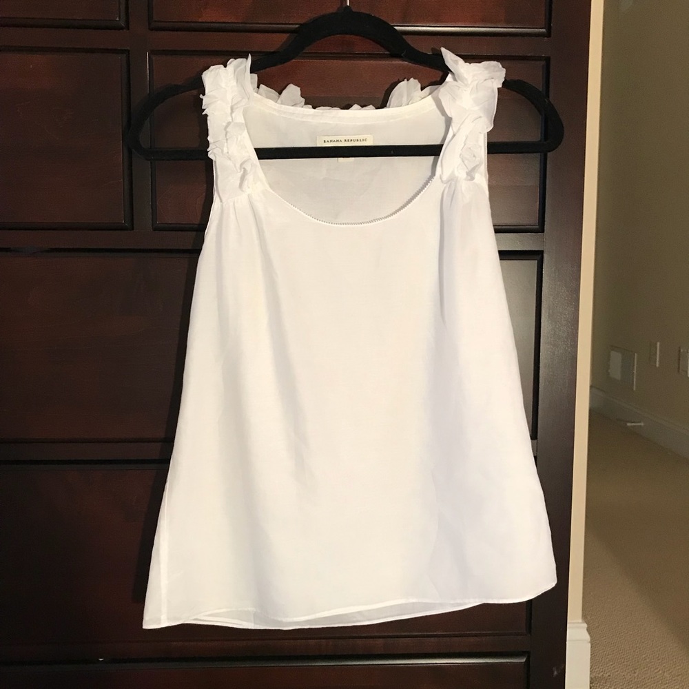 White blouse! Barely worn!!